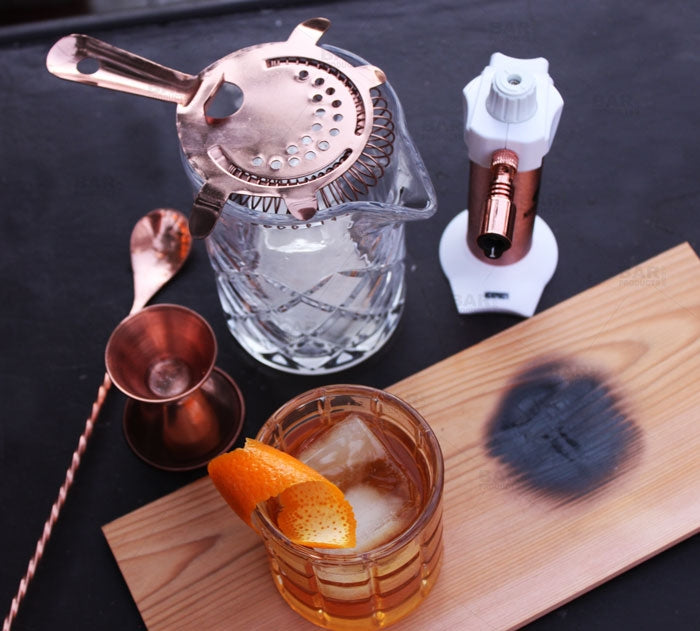https://barproducts.com/cdn/shop/products/smoked-old-fashioned-kit-craft-cocktail-3_700x631.jpg?v=1578591232